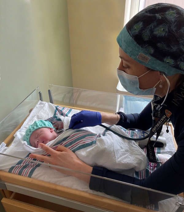 midwife-and-newborn-hospital-st-jacobs-midwives